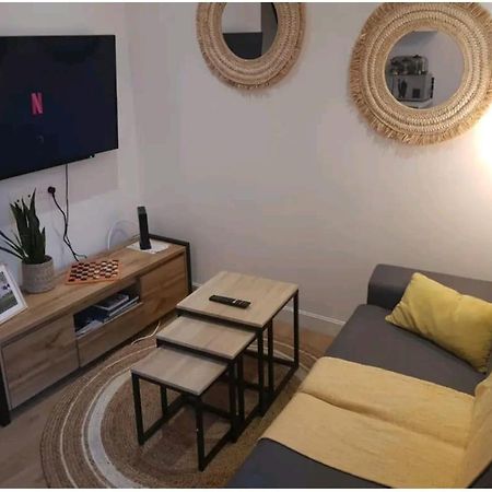 شقة نيورْ  في Le Petit Poitevin -Hyper Centre - Wi-Fi- Netflix Gratuit المظهر الخارجي الصورة