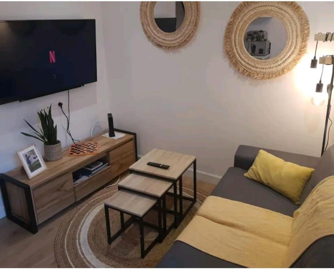 شقة نيورْ  في Le Petit Poitevin -Hyper Centre - Wi-Fi- Netflix Gratuit المظهر الخارجي الصورة